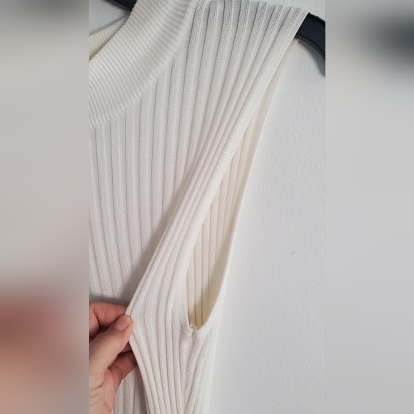 MISSGUIDED -size 8 -maxi dress - ribbed dress-high neck bodycon fit - Picture 3 of 6